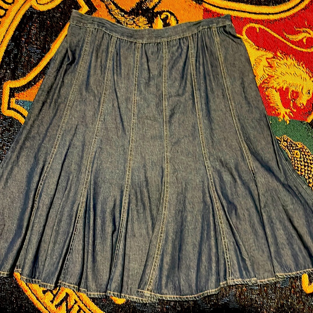 NorthStyle Denim Skirt Medium Gently Used Blue